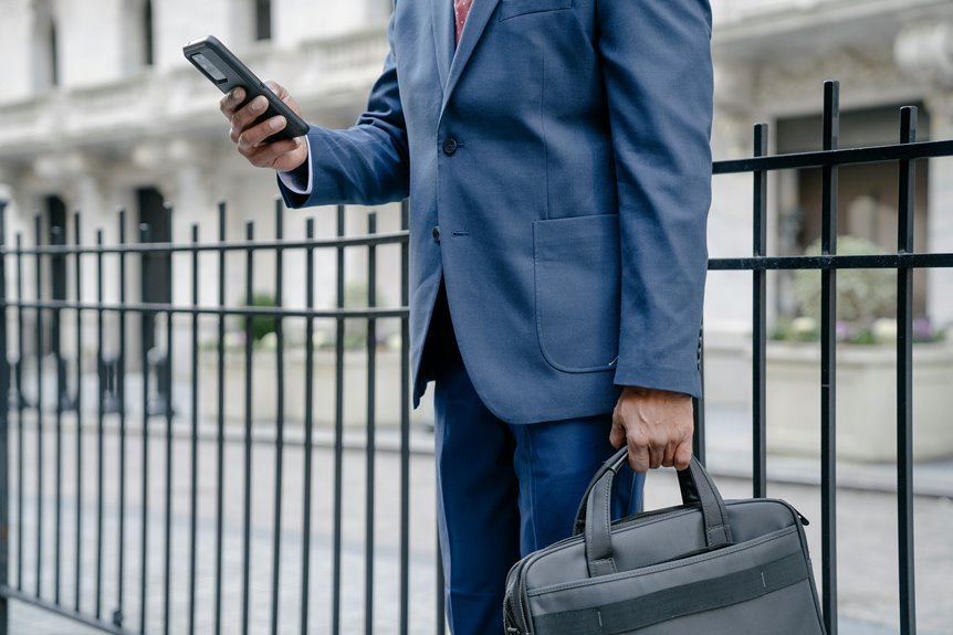 smart digital hub identifier 938733635